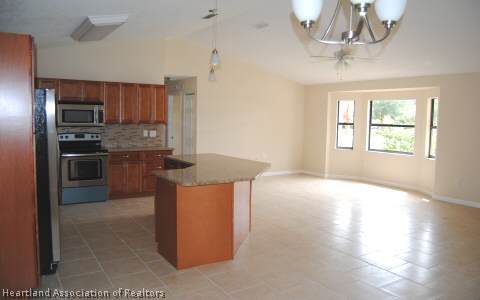 2124 North Cardinal Road Avon Park, FL 33825 - Photo 5 of 17 Gallery Image 5