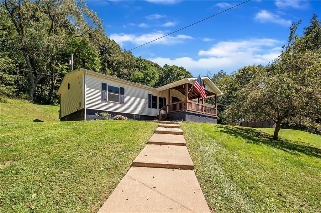 98 McCarrell Road Hickory, PA 15340 - Photo 2 of 25 Gallery Image 2
