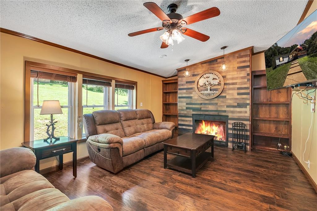 98 McCarrell Road Hickory, PA 15340 - Photo 11 of 25 Gallery Image 11
