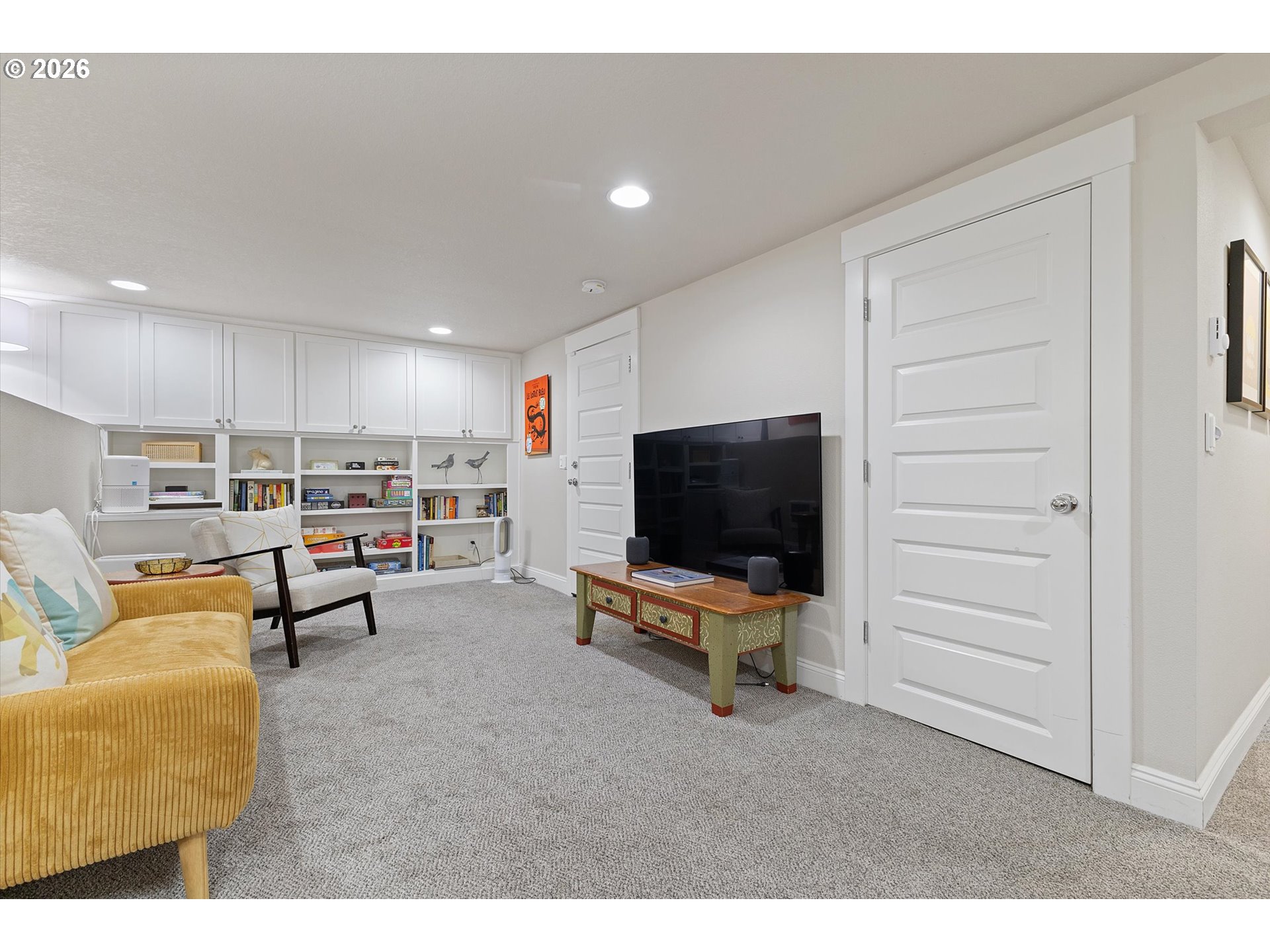 537 Southeast Spokane Street Portland, OR 97202 - Photo 24 of 48 Family Room