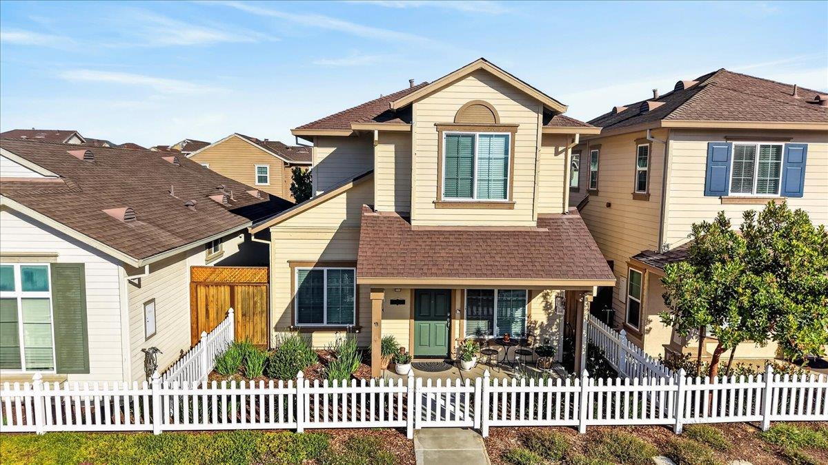 12833 Rogge Village Loop Salinas, CA 93906 - Photo 6 of 55