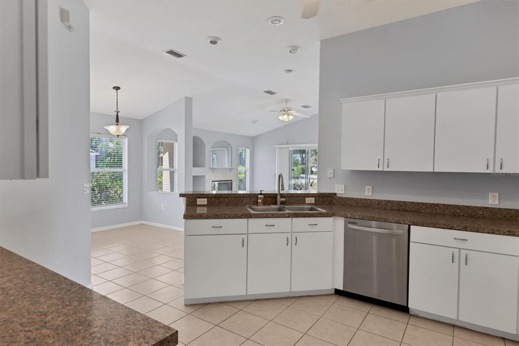 11503 Water Poppy Terrace Lakewood Ranch, FL 34202 - Photo 13 of 46