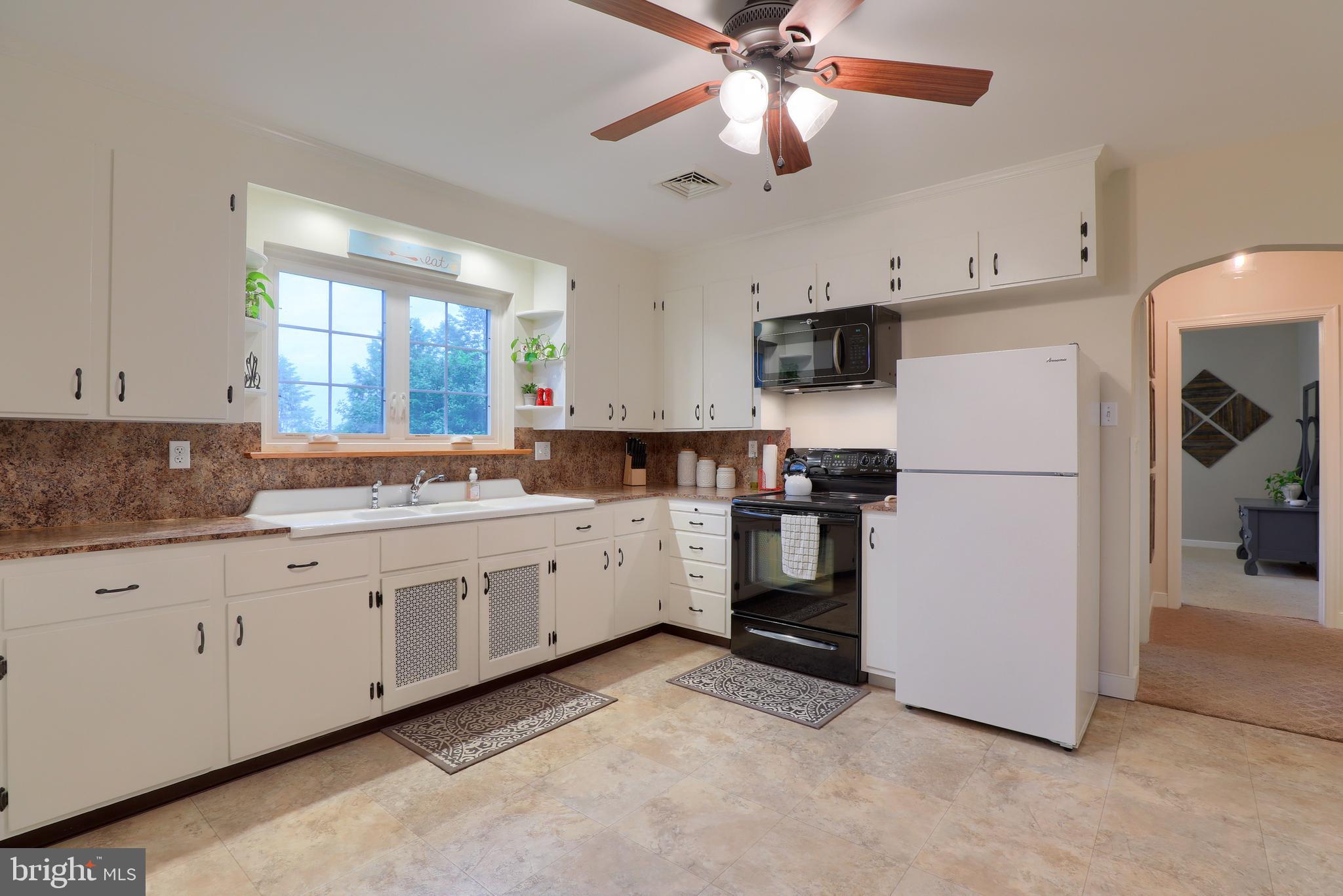 113 Chestnut Street Lititz, PA 17543 - Photo 13 of 19