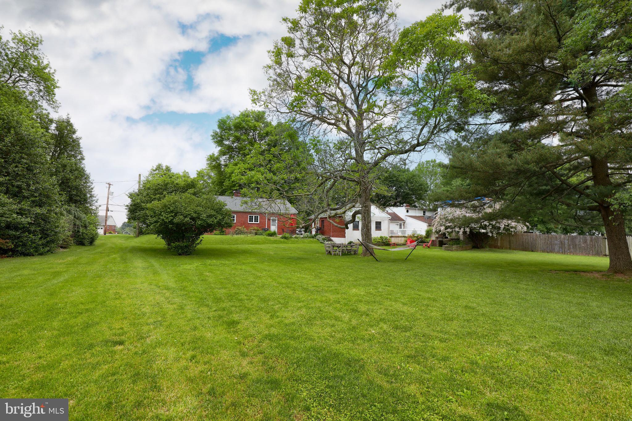 113 Chestnut Street Lititz, PA 17543 - Photo 6 of 19