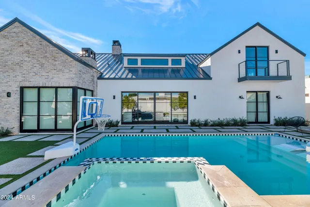 $29,995 | 4216 East Hazelwood Street, Phoenix, AZ 85018