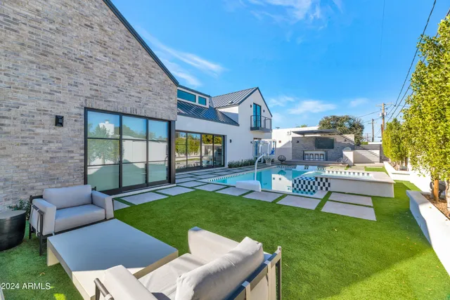 $29,995 | 4216 East Hazelwood Street, Phoenix, AZ 85018