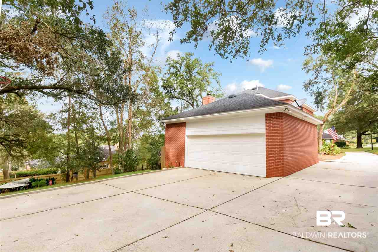 5801 Blue Ridge Drive South Mobile, AL 36693 - Photo 36 of 38