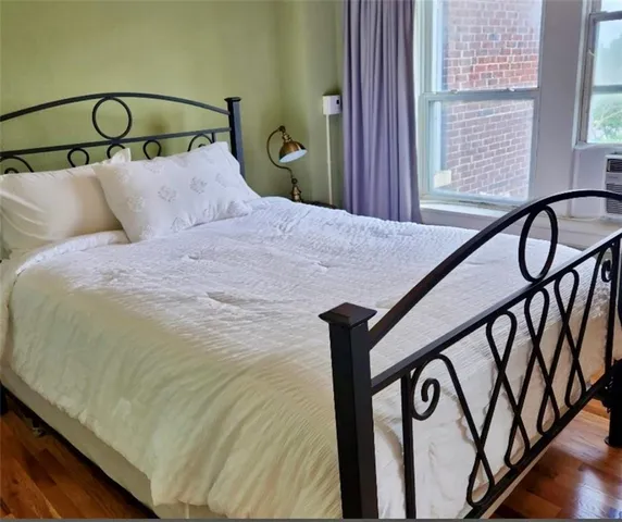 $100,000 | 323 Emanuel Cleaver II Blvd., Unit 6C, Kansas City, MO 64112