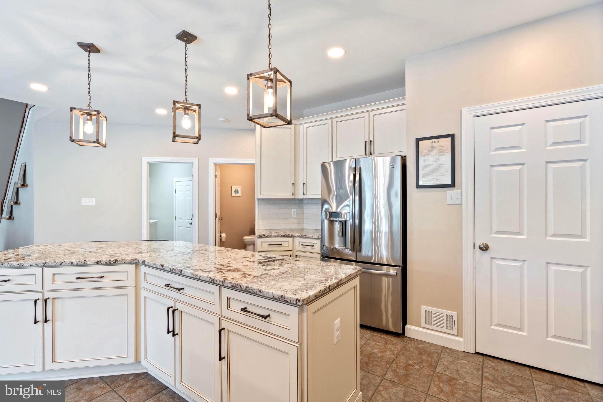 1231 Corbett Road Monkton, MD 21111 - Photo 16 of 84 Recessed and Pendant lighting