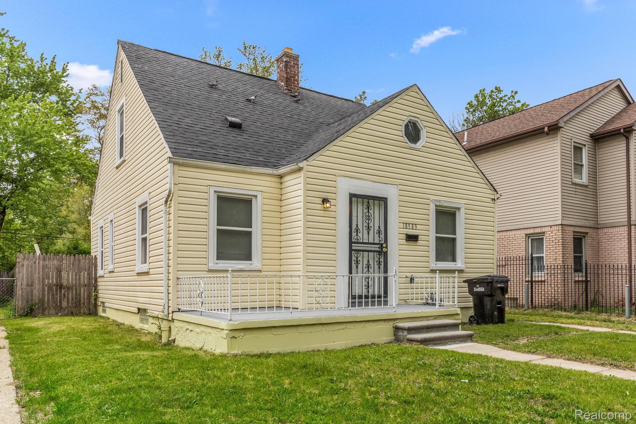 18989 Annchester Road Detroit, MI 48219 - Photo 2 of 29 Gallery Image 2