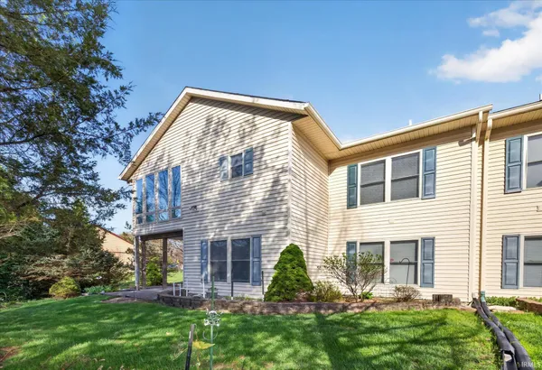 $409,900 | 1405 West Countryside Lane, Bloomington, IN 47403