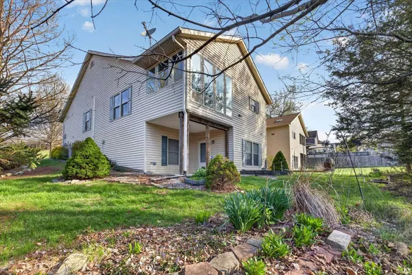 $409,900 | 1405 West Countryside Lane, Bloomington, IN 47403