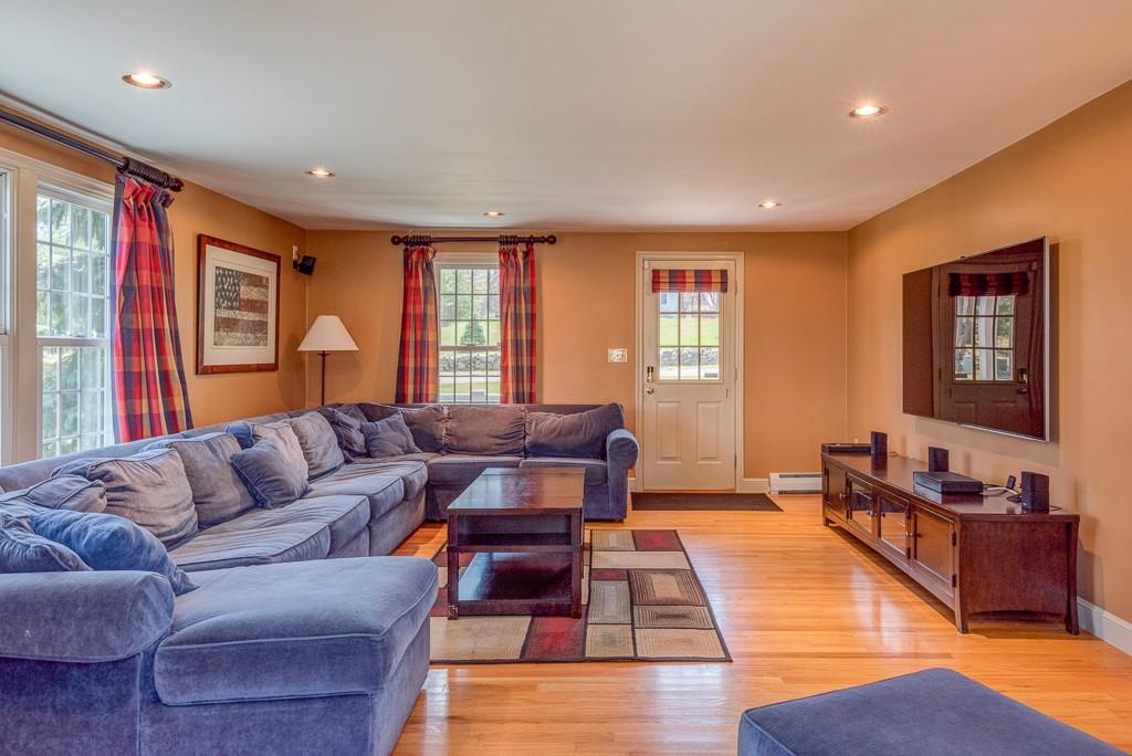 18 Long Hill Road Georgetown, MA 01833 - Photo 4 of 40 Gallery Image 4