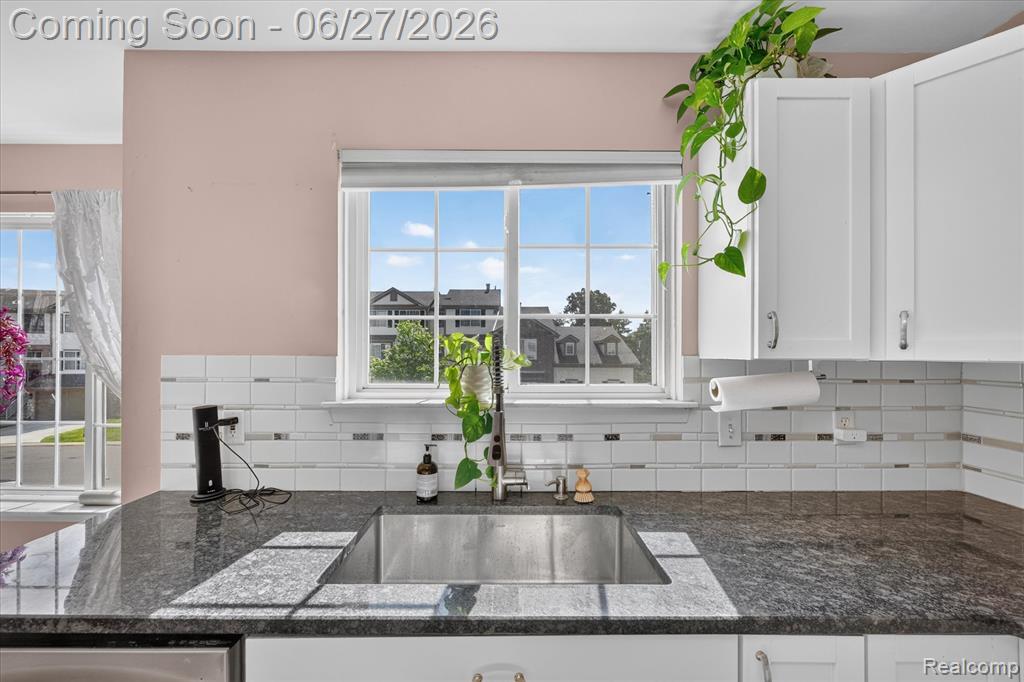 217 Oak Ridge Drive Pontiac, MI 48341 - Photo 18 of 42