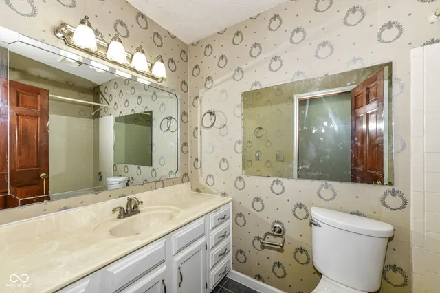 $324,900 | 6035 Buckskin Court, Indianapolis, IN 46250