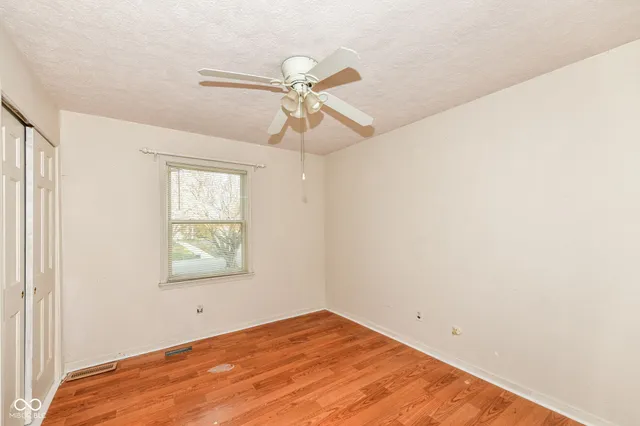 $324,900 | 6035 Buckskin Court, Indianapolis, IN 46250