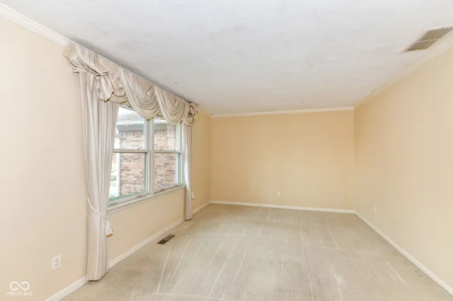 $324,900 | 6035 Buckskin Court, Indianapolis, IN 46250