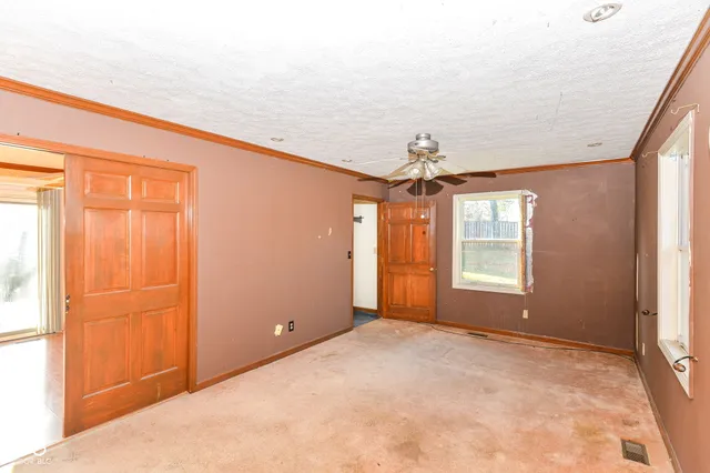$360,000 | 6035 Buckskin Court, Indianapolis, IN 46250