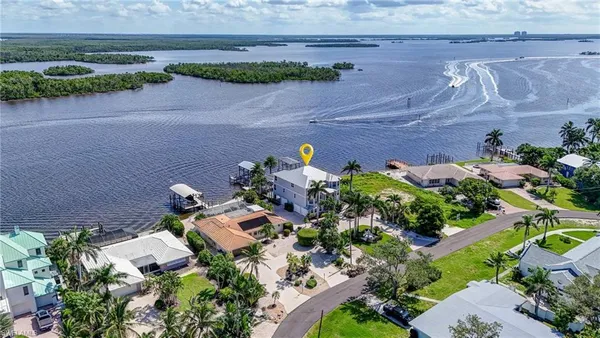 $4,950,000 | 5640 Williams Drive, Fort Myers Beach, FL 33931