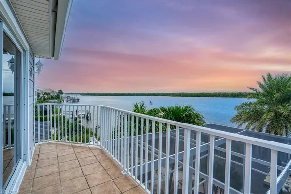 $4,950,000 | 5640 Williams Drive, Fort Myers Beach, FL 33931