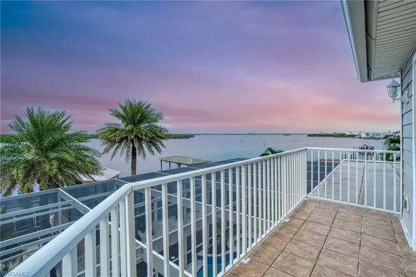 $4,950,000 | 5640 Williams Drive, Fort Myers Beach, FL 33931