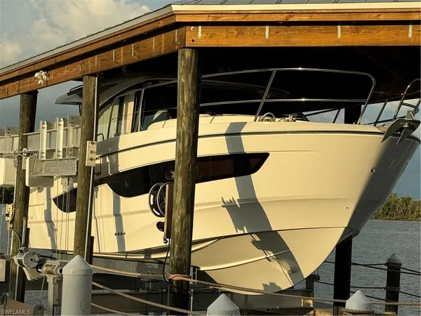 $4,950,000 | 5640 Williams Drive, Fort Myers Beach, FL 33931