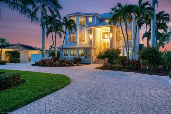 $4,950,000 | 5640 Williams Drive, Fort Myers Beach, FL 33931