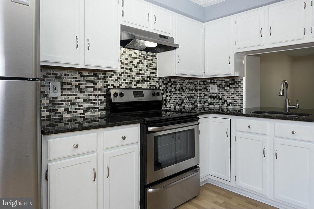 1315 Apple Ridge Court Edgewood, MD 21040 - Photo 11 of 29 Kitchen