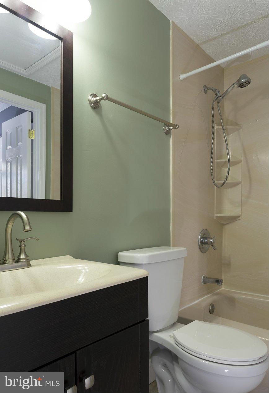 1315 Apple Ridge Court Edgewood, MD 21040 - Photo 16 of 29 Bath