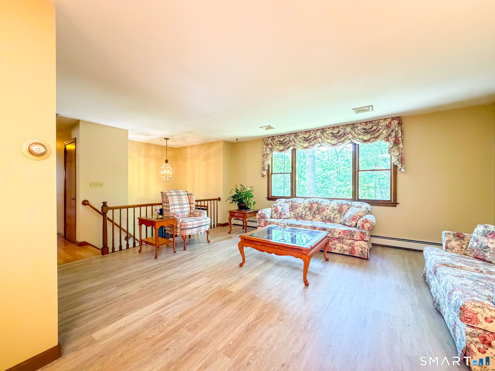 1258 Saybrook Road Middletown, CT 06457 - Photo 5 of 40