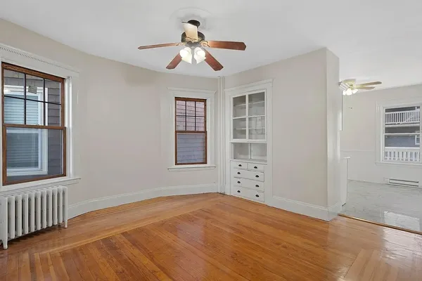 $4,250 | 21 1/2 Mt Vernon Street, Unit 2, Boston, MA 02125