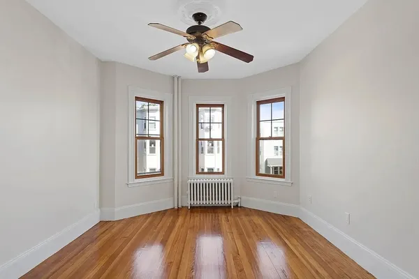 $4,250 | 21 1/2 Mt Vernon Street, Unit 2, Boston, MA 02125