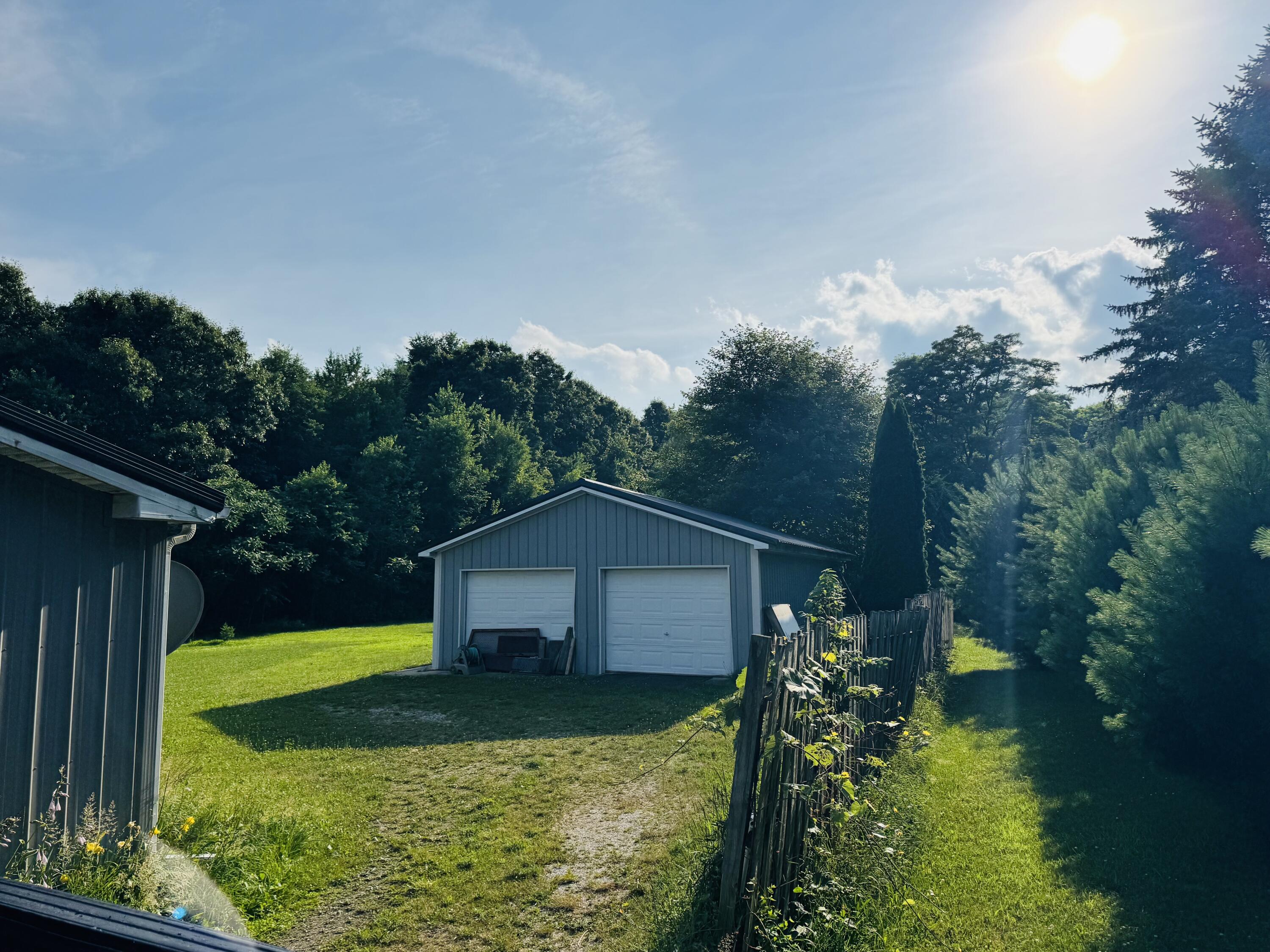 53644 North Fisher Lake Road Three Rivers, MI 49093 - Photo 7 of 27 IMG_0905