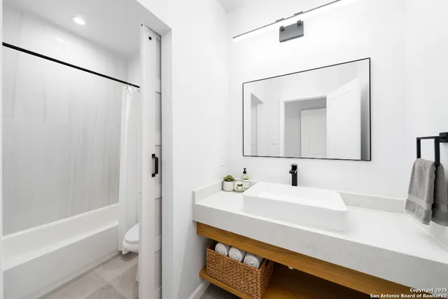 $3,500 | 708 Backdrop, San Antonio, TX 78260