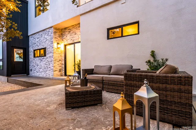 $3,500 | 708 Backdrop, San Antonio, TX 78260