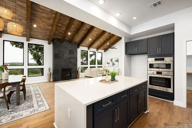 $3,500 | 708 Backdrop, San Antonio, TX 78260