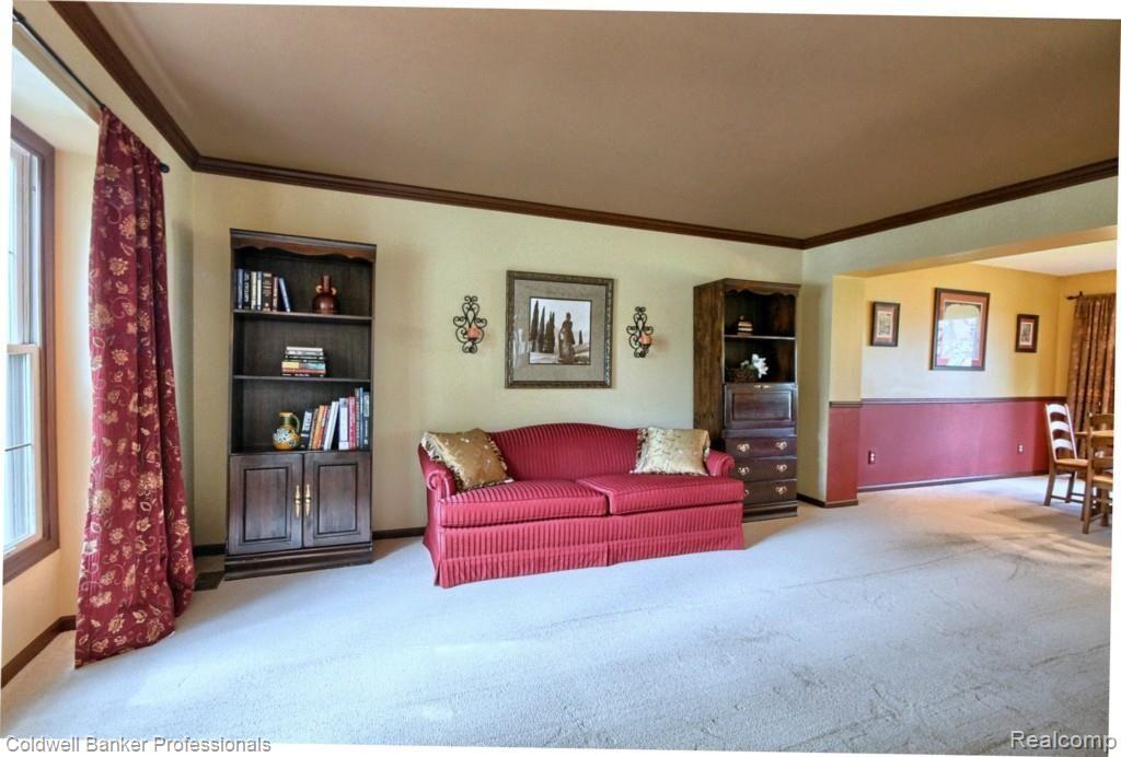 46462 Inverness Road Canton, MI 48188 - Photo 18 of 32 Living Room