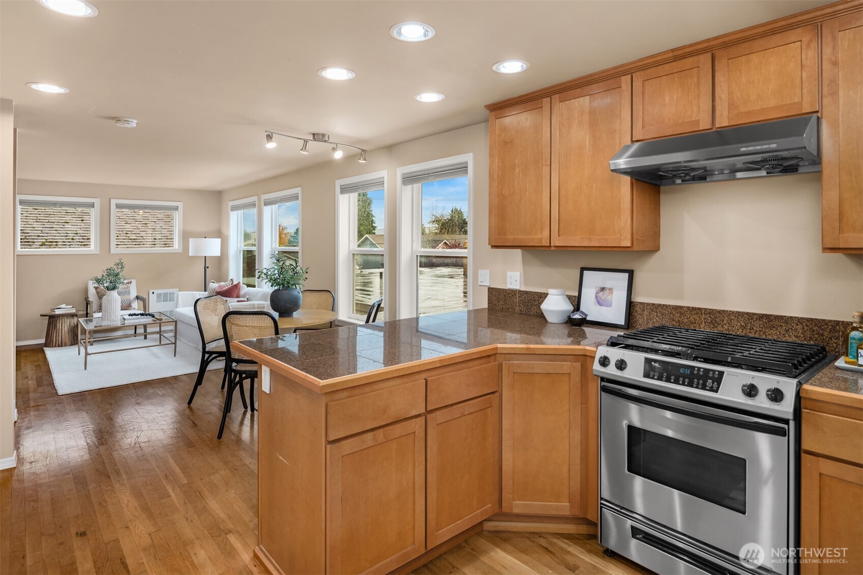 757 North 95th Street, Unit B Seattle, WA 98103 - Photo 13 of 23 Gallery Image 13