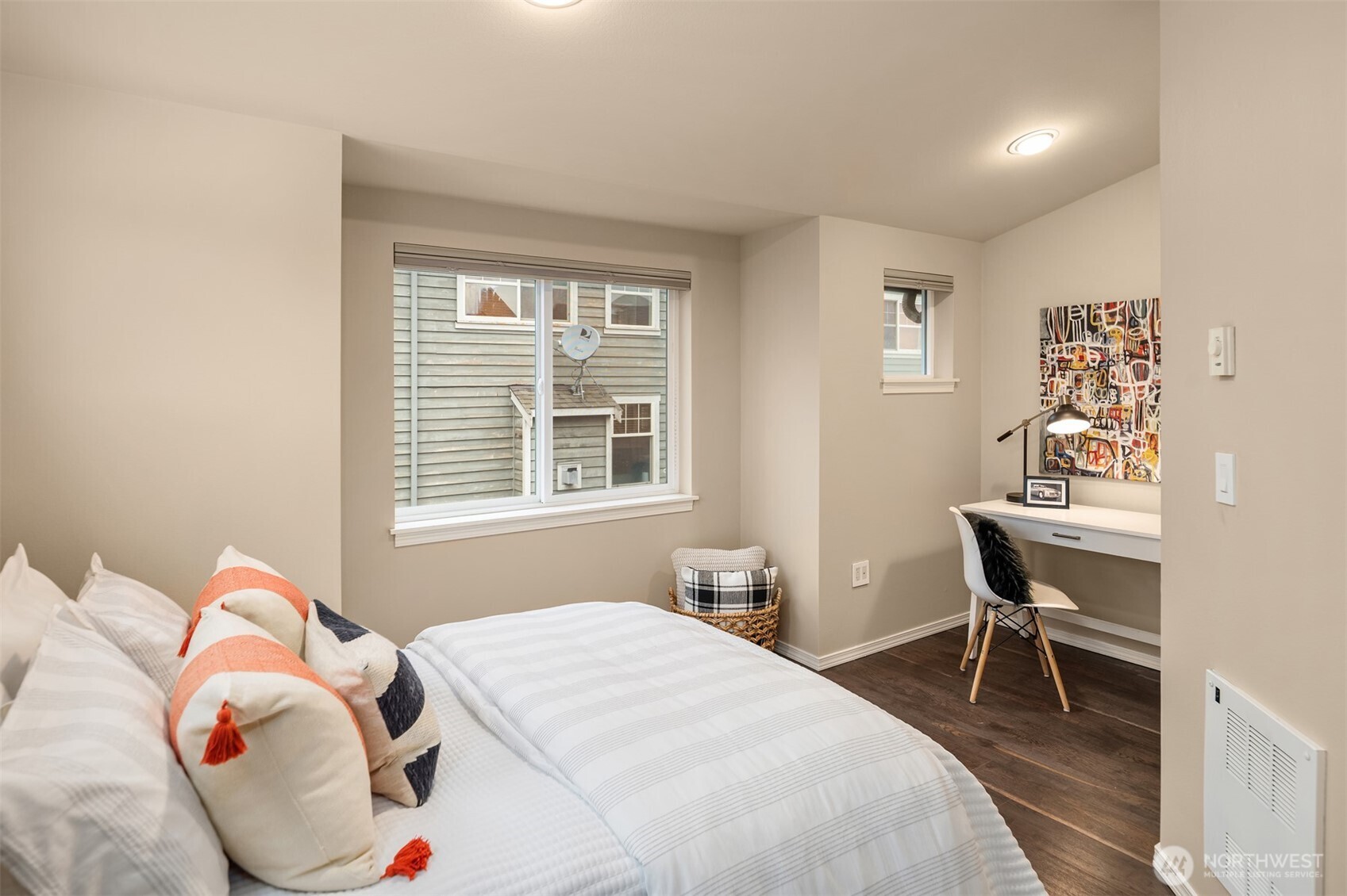 757 North 95th Street, Unit B Seattle, WA 98103 - Photo 18 of 23 Gallery Image 18