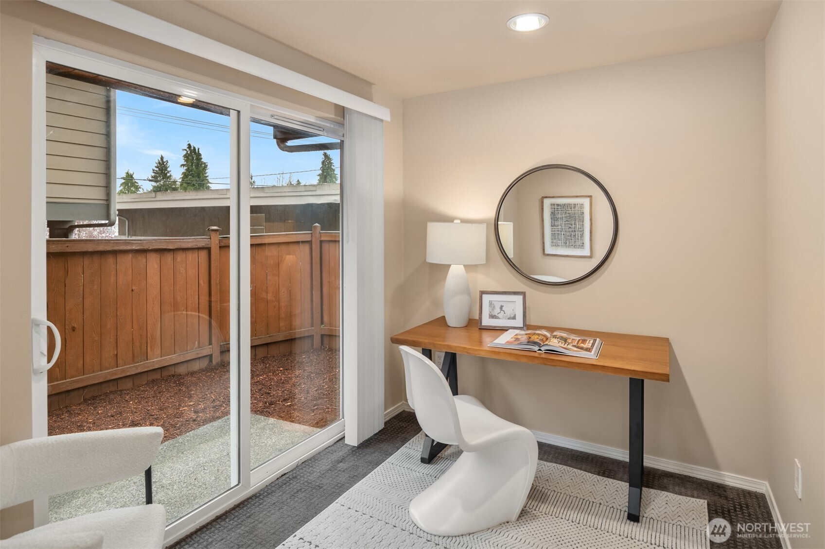 757 North 95th Street, Unit B Seattle, WA 98103 - Photo 5 of 23 Gallery Image 5
