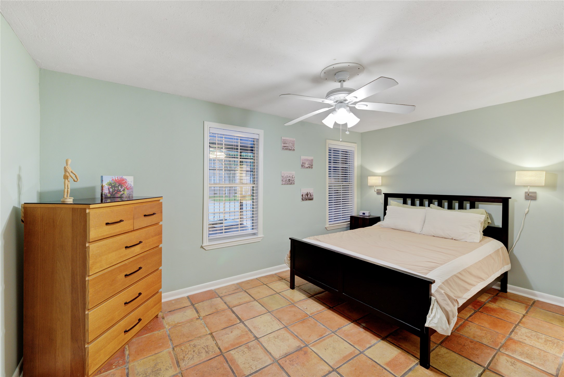4010 Mandell Street Houston, TX 77006 - Photo 19 of 28