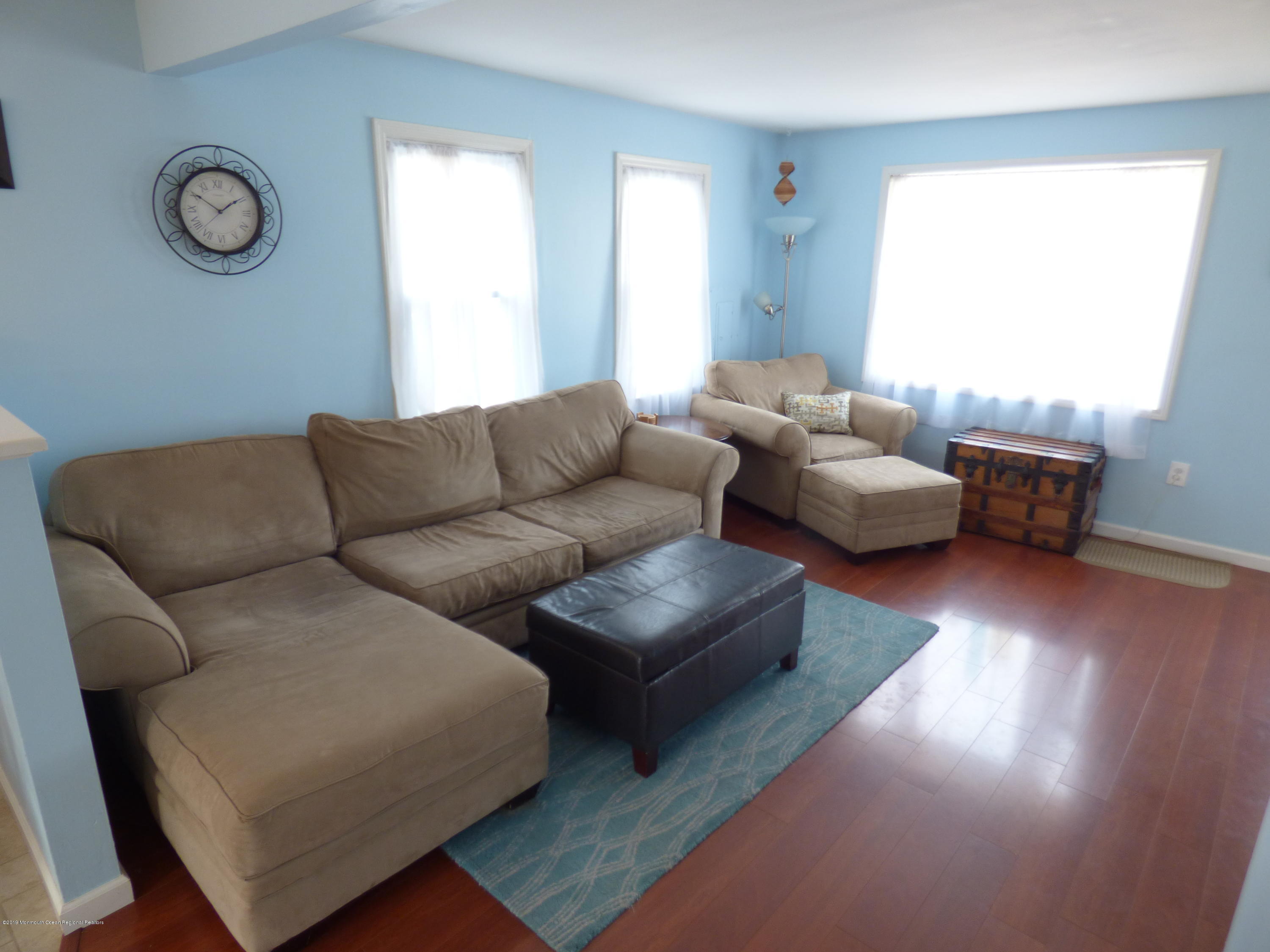 408 Walker Road Neptune Township, NJ 07753 - Photo 4 of 32 P1040107