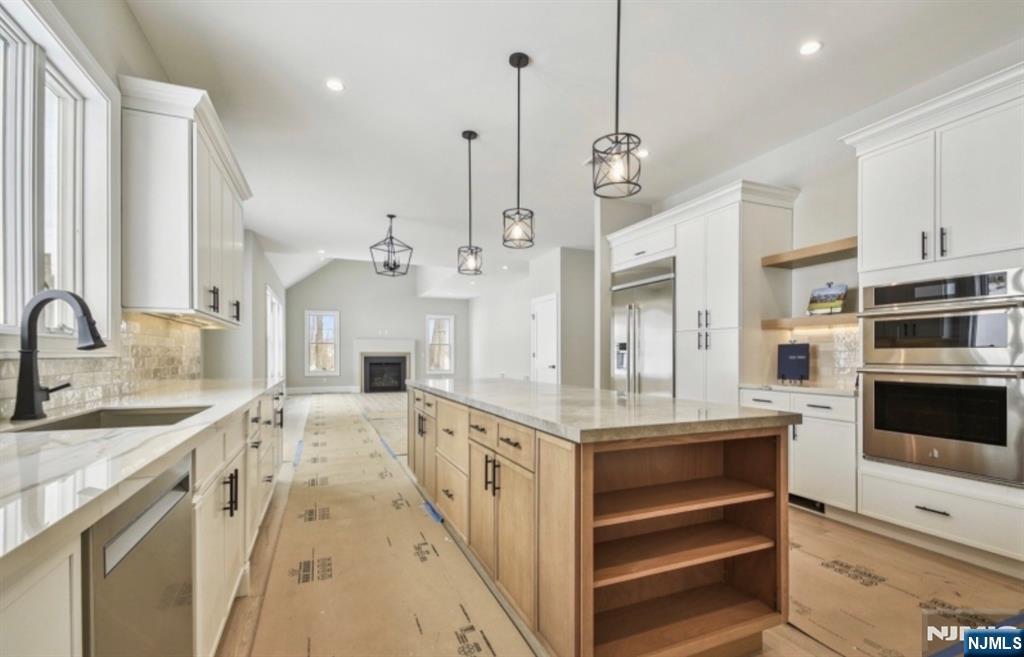 3 Bristol Ridge Boonton, NJ 07005 - Photo 11 of 38