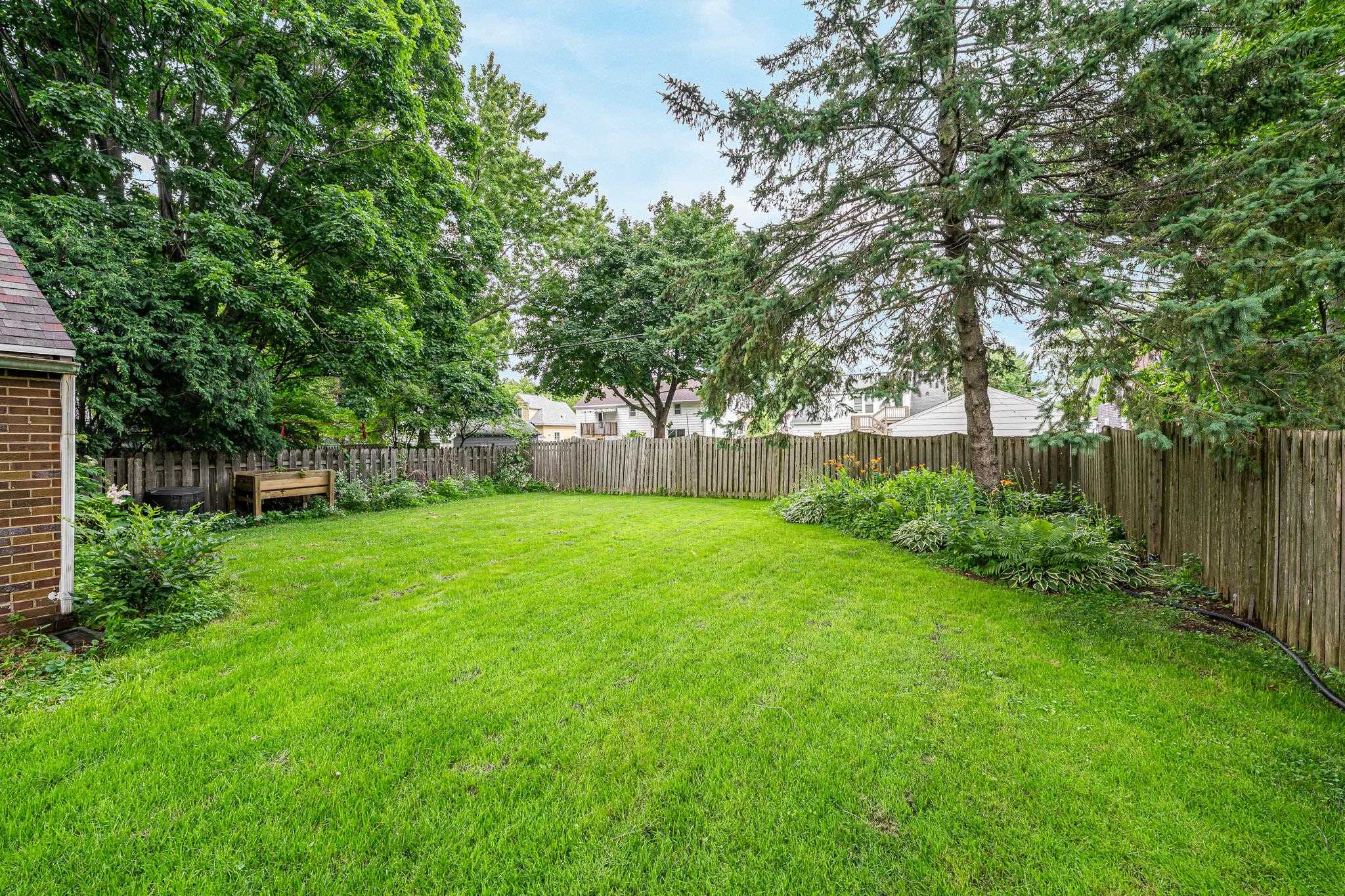 1704 North Erb Street Appleton, WI 54911 - Photo 33 of 41