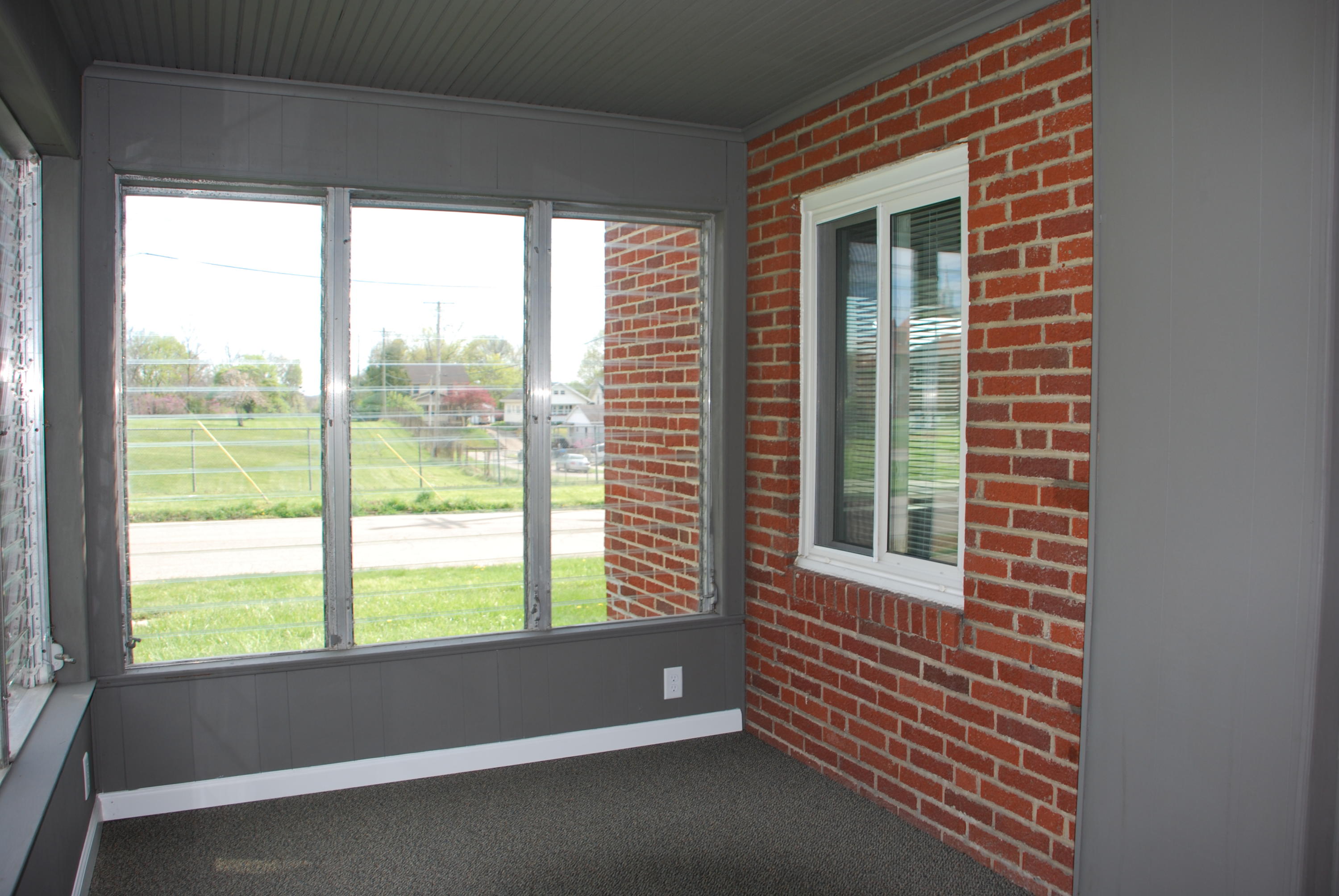 402 East 3rd Street Springfield, OH 45503 - Photo 11 of 33
