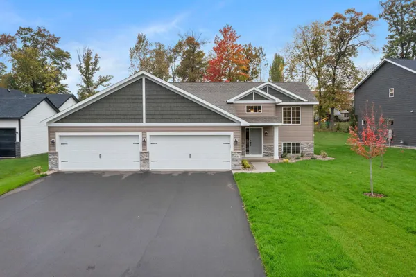 $419,900 | 3250 Nottingham Road, St. Cloud, MN 56301