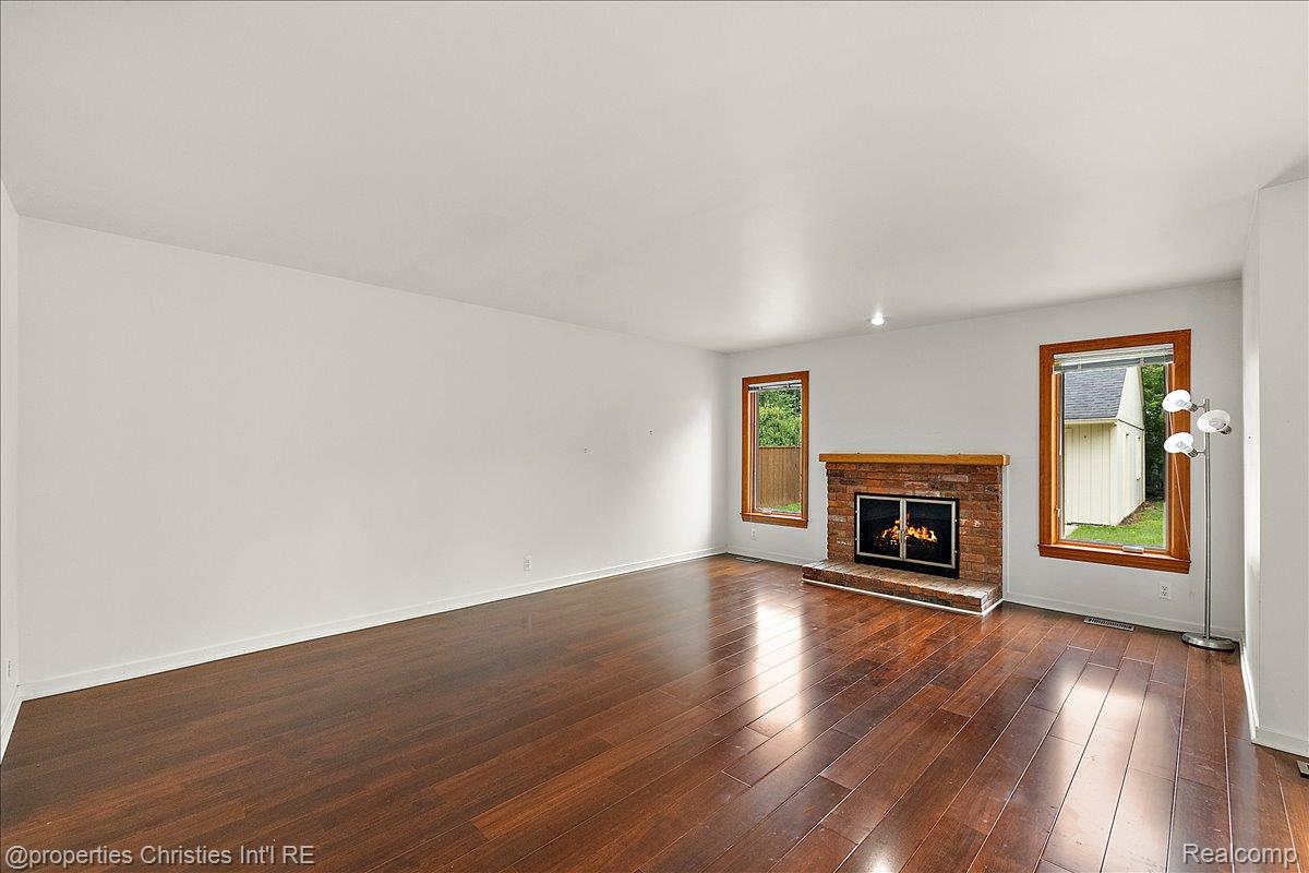 2635 Dorchester Road Birmingham, MI 48009 - Photo 16 of 44