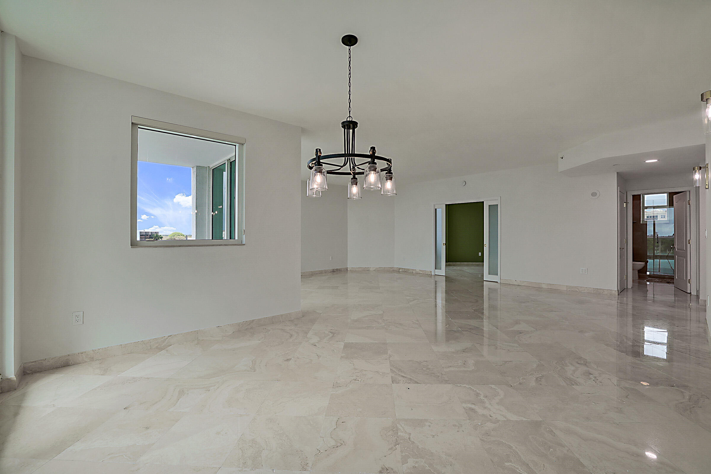 500 Southeast Mizner Boulevard, Unit A608 Boca Raton, FL 33432 - Photo 11 of 65 500 SE Mizner Blvd Unit A608-9