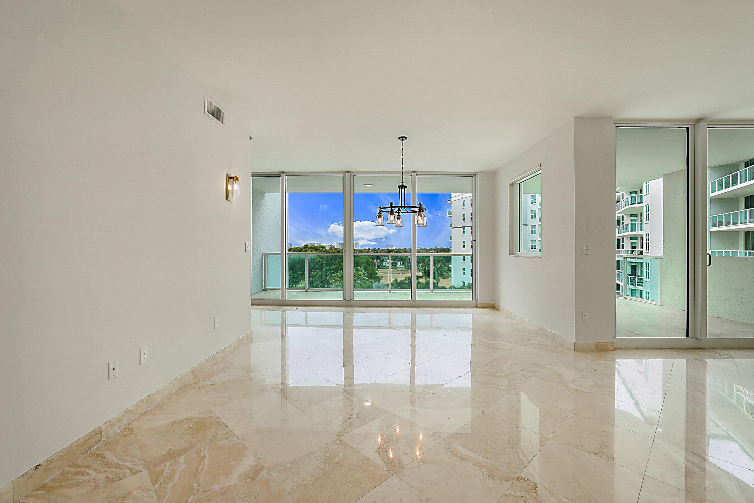 500 Southeast Mizner Boulevard, Unit A608 Boca Raton, FL 33432 - Photo 13 of 65 500 SE Mizner Blvd Unit A608-12