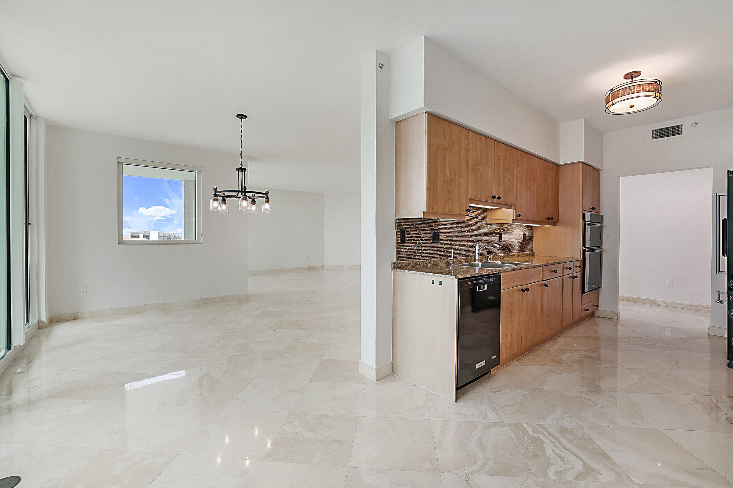 500 Southeast Mizner Boulevard, Unit A608 Boca Raton, FL 33432 - Photo 16 of 65 500 SE Mizner Blvd Unit A608-15